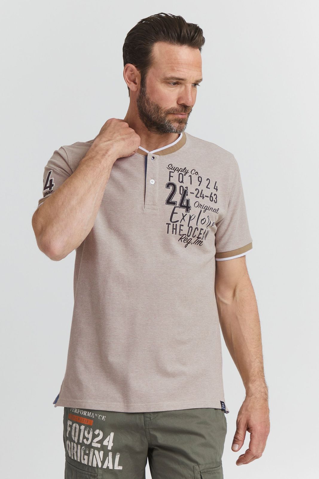 klassisches FQ1924 FQIikay Herren T-Shirt mit Rundhals Shirt 21900187-ME-171113 Braun