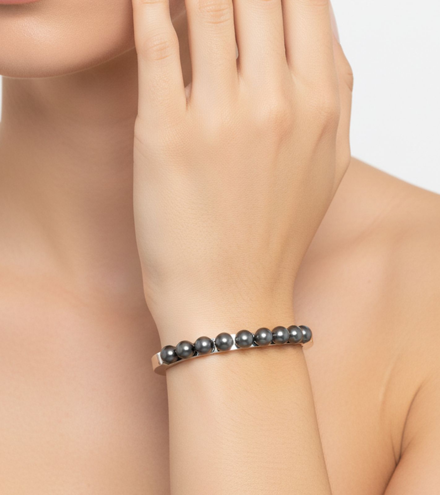 Modernes Calvin Klein Damen Armband mit Perlen Edelstahl-Armband Arm-Schmuck Größe XS KJAKMD0401 Silber