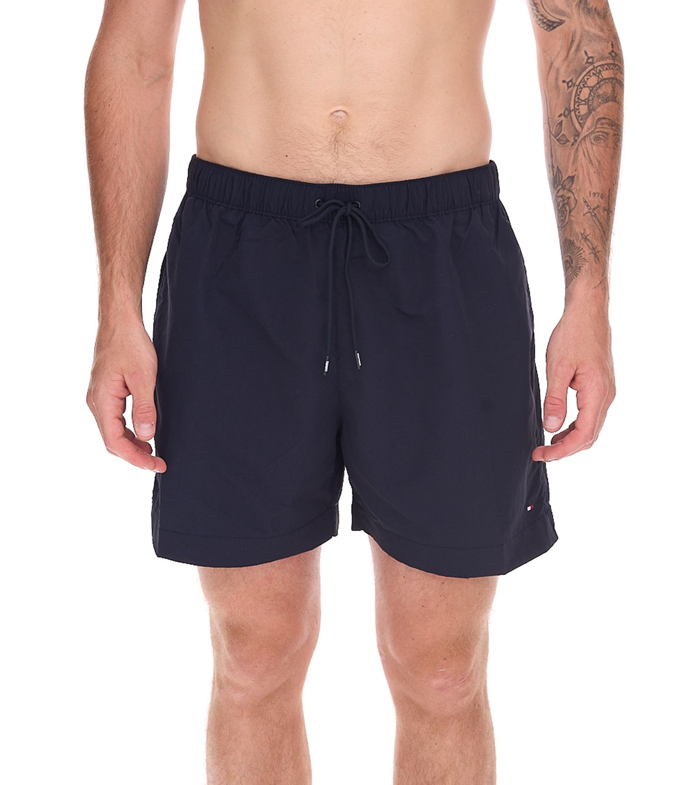 Tommy Hilfiger Medium Drawstring Herren Badehose nachhaltige Schwimm-Shorts mit Logo und Taschen UM0UM02793DW5 Dunkelblau