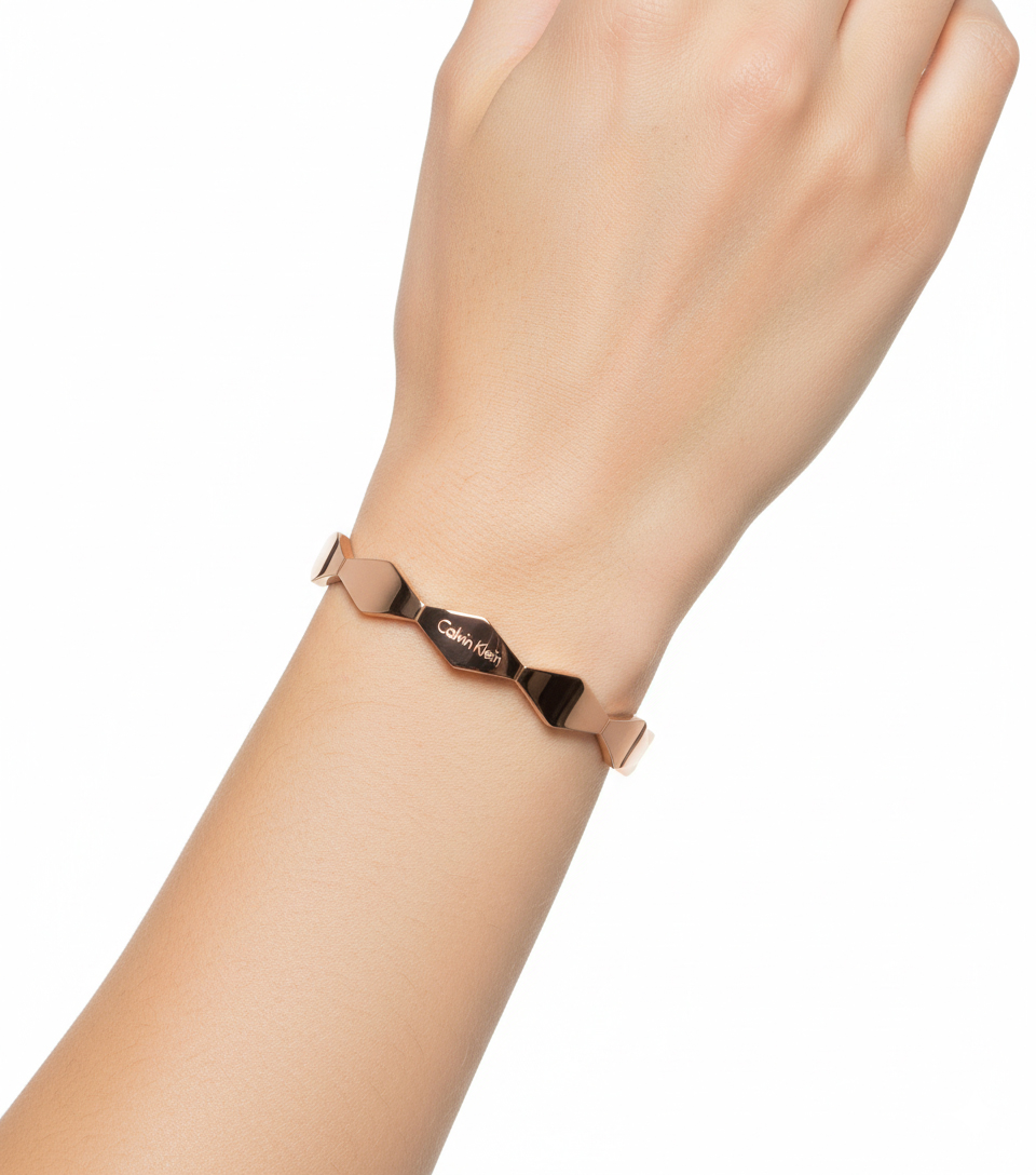 Zeitloser Calvin Klein Snake Damen Armreif aus Edelstahl Armband Eleganter Arm- & Handgelenk-Schmuck Größe XS KJ5DPD1001 Rosegold